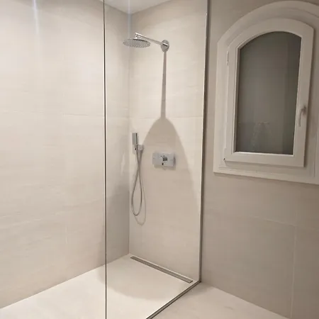 Rare Luxueuse 250 M2 Proche *